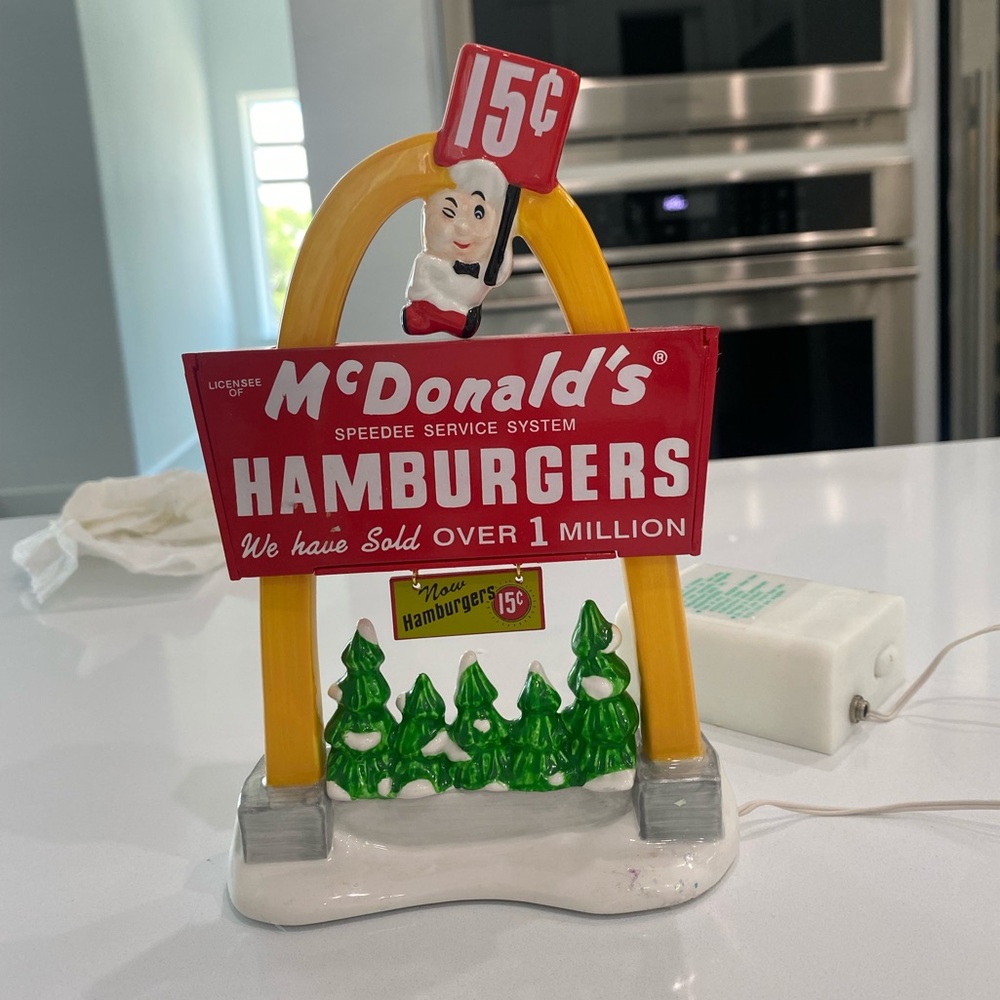 Department 56 MCDONALDS